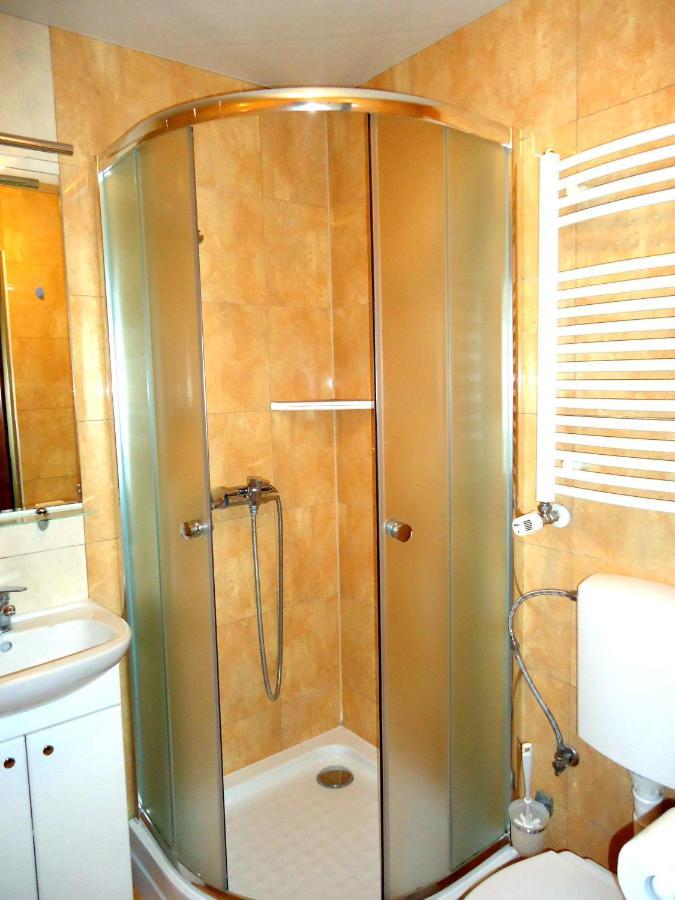 Dom Na Wzgorzu Apartment Jastarnia Ngoại thất bức ảnh